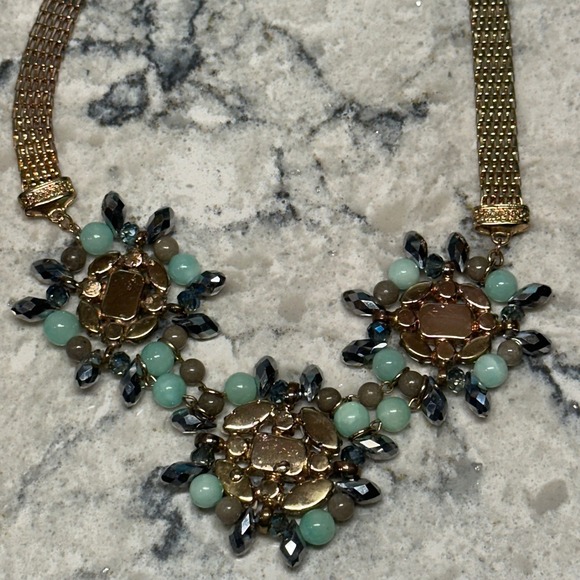 J Crew Gold Tone Statement Bib Necklace Green Amber Crystal Cluster Chain Floral - Picture 8 of 12